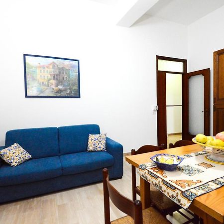Spiaggia 270 M - Appartamento In Centro Con Cortile Gioiosa Marea Ngoại thất bức ảnh